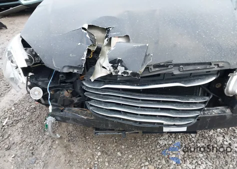 2012 Chrysler 200 Lx z USA, uszkodzony, nr VIN 1C3CCBAB5CN320698